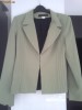 costumas elegant verde iarba,culoarea anului, superb!!!