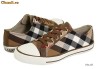 TENISI BURBERRY'S  LONDON! !SUPER COOL!