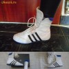 ADIDASI TIP GHEATA ,GHETE,BASCHETI,BASCHET, NOI,MARCA  ADIDAS DIN PIELE INT. EXT. NR DE LA 38 LA 42