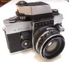 Aparat foto Exakta RTL1000 cu prisma TTL si obiectiv Carl Zeiss Pancolar 2/50