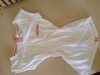 Bluza /tricou BERSKA ,mar xs/s,fermoar la spate ,ff shic,alb din bumbacel