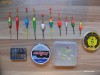 Set Full Accesori Pescuit Undita / Varga ( 10 Plute diferite / 150 m Fir / 100 Ace / Cutie Plumb Diferite Marimi / 10 Va