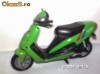 MOTOCICLETE MOTOCICLETA COLECTIE SCUTER MOTOCARS F-12, 1:24, VERDE, METAL SI PLASTIC