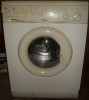 Vand cu 300 RON Masina de spalat Whirlpool automata, capacitate 5kg, stare buna, folosita 3 ani, multiple programe, temp ->90grade