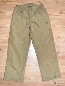 Pantaloni ski / iarna foto