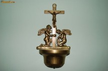 Impresionant crucifix din alama, decorat cu ingeri si vas pentru apa sfintita foto