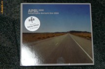 EBM electro industrial Front Line Assembly si Apoptygma foto