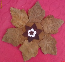 IASCA (ung. taplo). Ornament in forma de stea.   Mestesug in Corund, unic in lume, numai la noi in tara. Pe cale de disparitie. foto