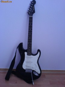 CHITARA ELECTRICA CU AMPLIFICATOR FENDER FRONTMAN 10G foto