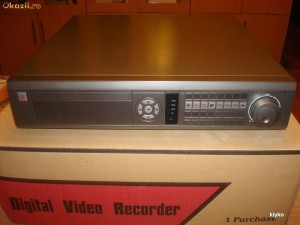 DVR ,Full D1,4 video,4audio,LAN,VGA,Alarm,4hard disk-uri,full ATX,USB,Mouse, foto