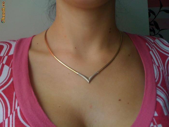 Vand urgent  Colier dama de 13,70 grame si 14 karate foto mare