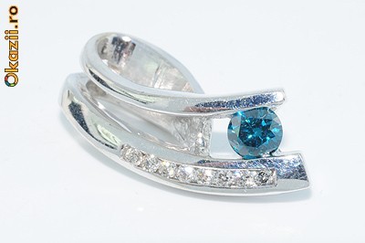 superb pandantiv aur alb 14K cu diamante blue si albe 0,33CT foto mare