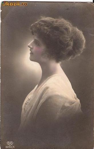 T FOTO 29 Romantica -Tanara -scrisa 7 ianuarie 1920, adresata plutonierului major Nedelcu Ioan din Graniceri, Soroka(Soroca) foto mare