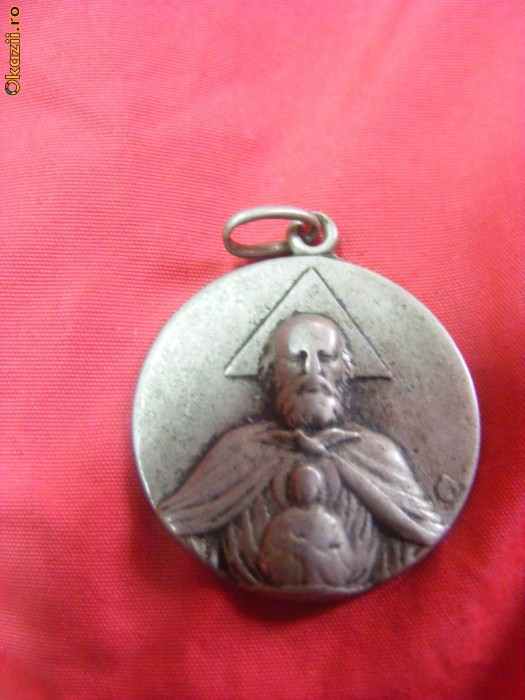MEDALION  RELIGIOS ARGINTAT ,ADORADORES DEL PADRE CELESTIAL foto mare