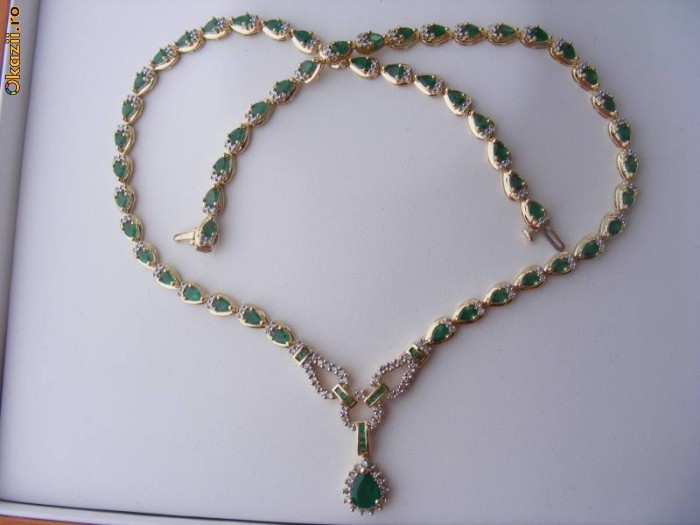 COLIER PRINCIAR aur galben 14K, 28g, montura 11 CARATE SMARALDE si DIAMANTE foto mare