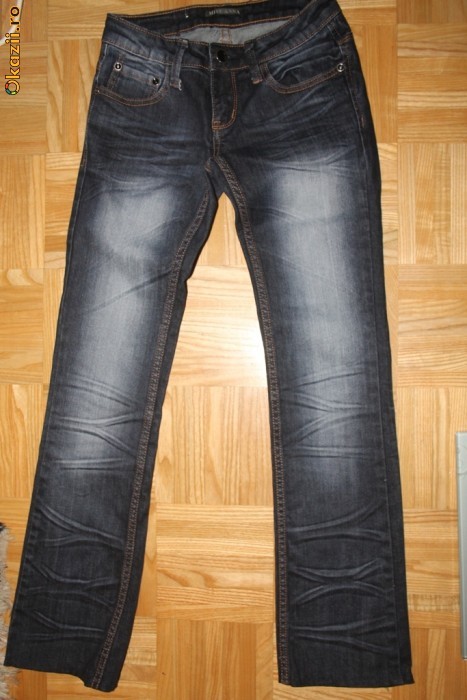 Blugi marime XS (34) foto mare