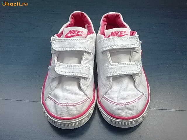 Pantofi sport NIKE  masura 26 - 15cm foto mare