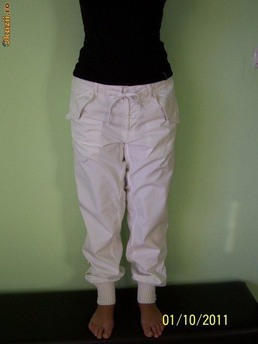 pantaloni dama RARE, model deosebit, marime 32 foto mare