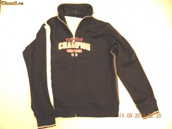 Hanorac bluza trening CHAMPION baieti, produs NOU CU ETICHETA, marimea 126-131 (6-9ani) MODEL UNICAT material gros gen POLAR foto mare