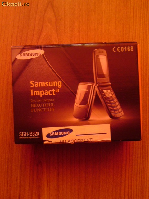 Cutie telefon Samsung SGH-B320 foto mare