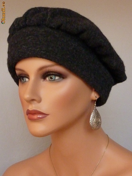 Boneta, Turban, Caciula, Batic foto mare