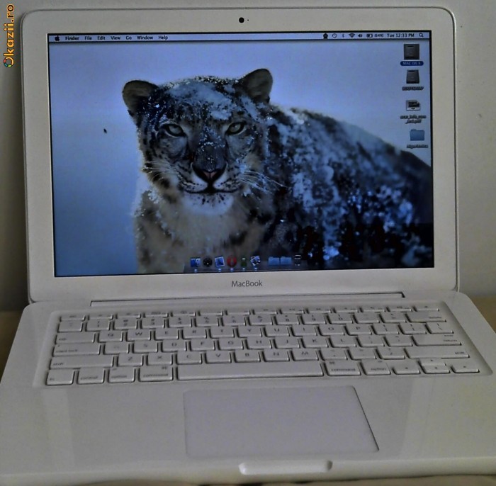 Apple Macbook White Unibody foto mare