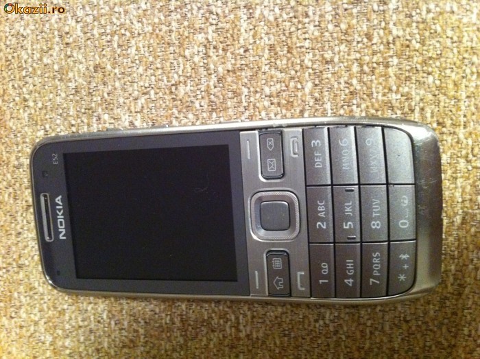 Vand NOKIA E52 foto mare