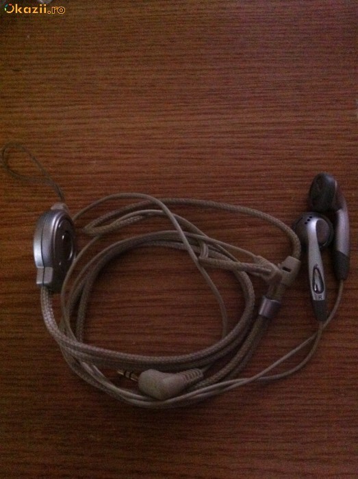 Casti stereo gri cu jack 3.5 ideale pentru Iphone, Ipod, Ipad, Mp3-playere etc. foto mare