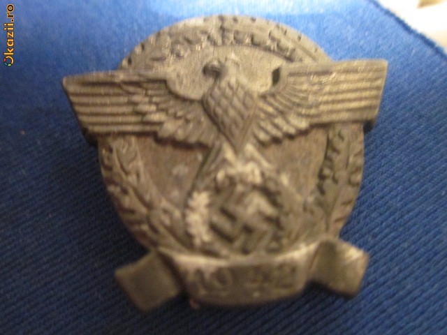 Insigna germana ww2 svastica cu spada foto mare