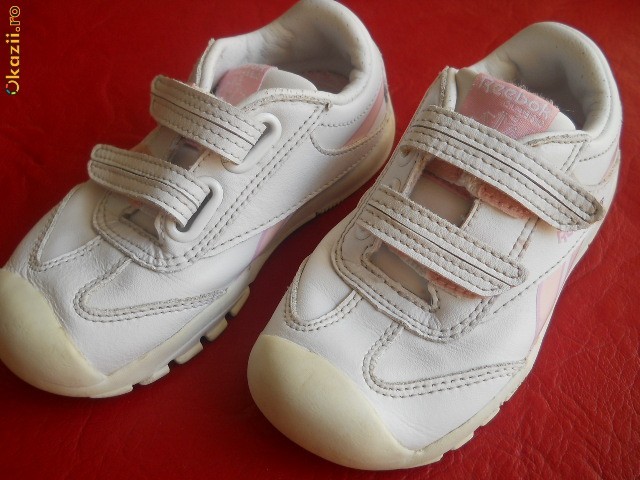 adidasi fetite/copii Reebok originali marimile 6/7UK,22,5/24(si pt gemeni) foto mare