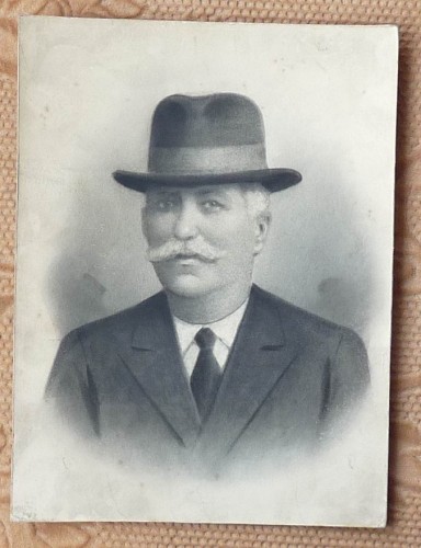 Portret , carbune / carton , interbelic foto mare