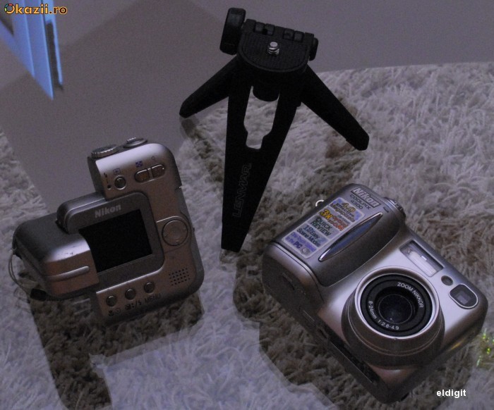 2 CAMERE DIGITALE NIKON foto mare