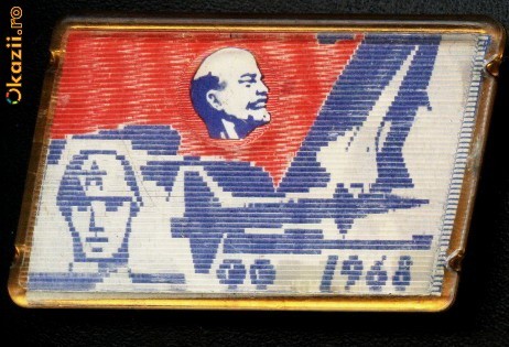 Insigna  TRIDIMENSIONALA jubiliara 1918-1968 cu Lenin foto mare