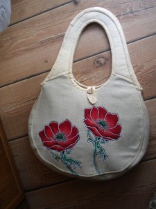 Geanta hand made cu maci foto