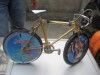Bricheta de birou- Bicicleta semicursiera in metal, made in China. 11/ 20 cm.