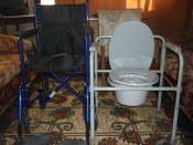 SCAUN CU ROTILE PLIANT PERSOANE HANDICAP WC.PLIANT BOLNAVI! foto
