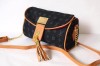 Poseta Geanta de umar dama Louis Vuitton catifea neagra curea maro Gentuta de umar Louis Vuitton Made in France Borseta 