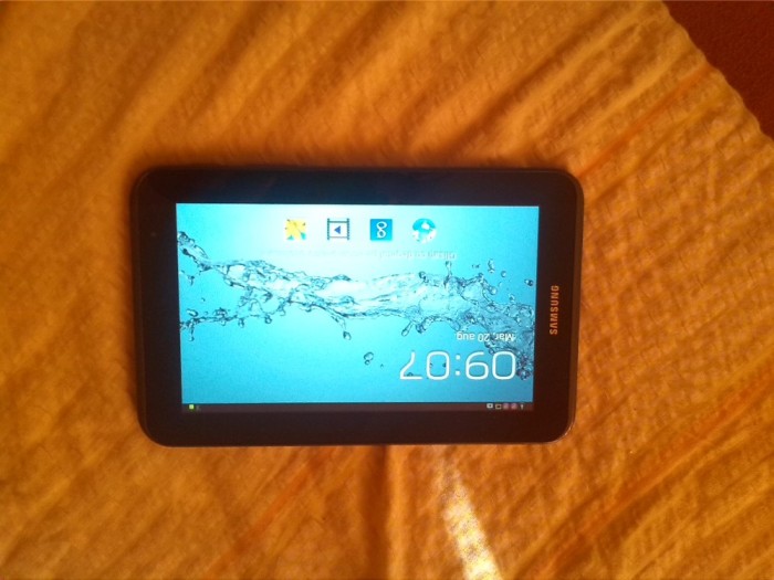 Vand TABLETA Samsung Galaxy TAB 2.0 7.0 inch 8 GB foto mare Vand TABLETA Samsung Galaxy TAB 2.0 7.0 inch 8 GB foto mare